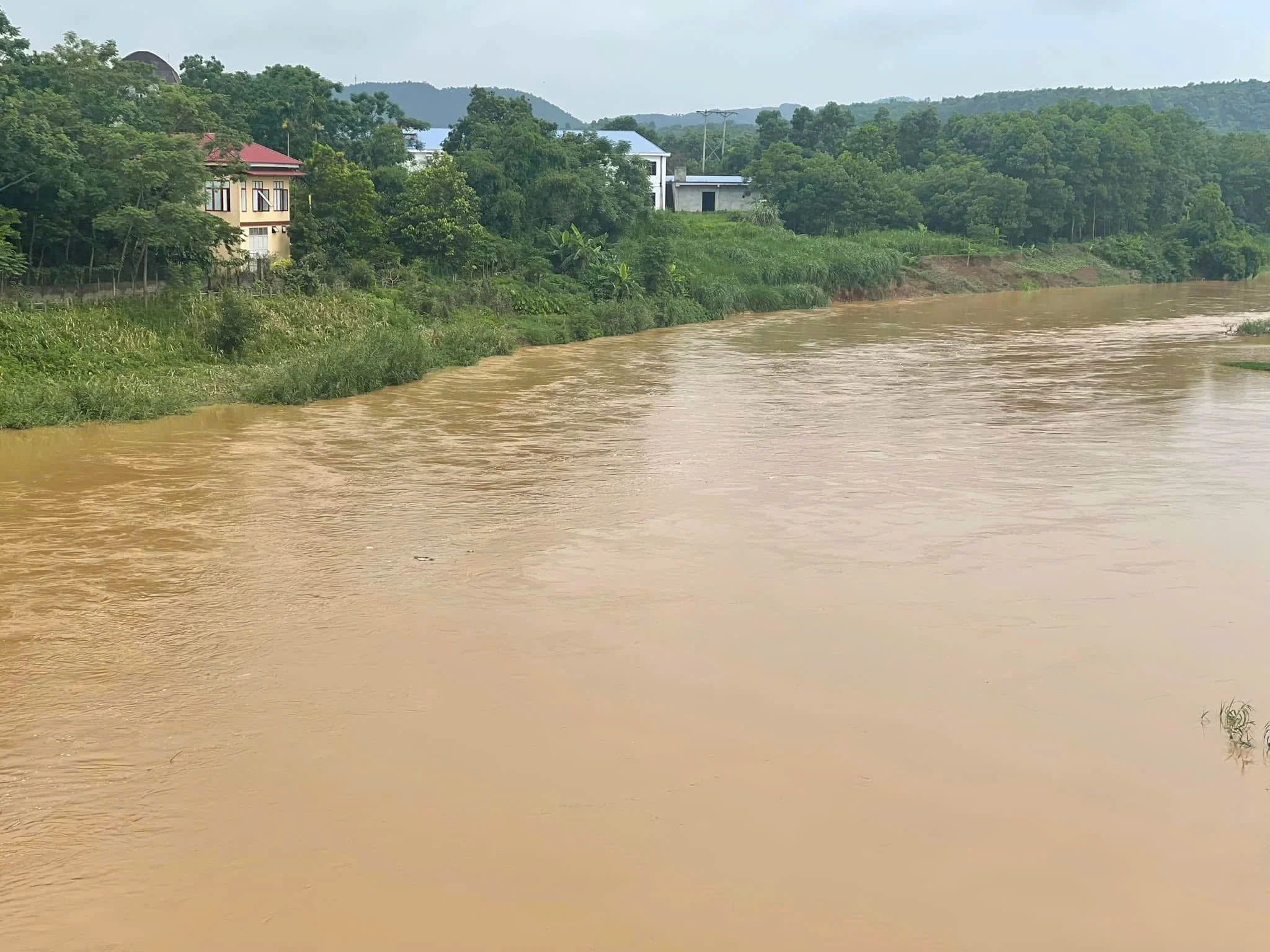 Ban Chỉ huy phòng chống thiên tai và TKCN tỉnh ra lệnh báo động trên sông Bứa