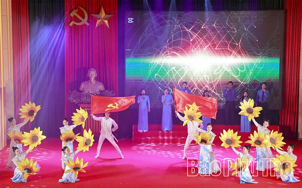 Chương trình văn nghệ chào mừng Đại hội đại biểu Đảng bộ tỉnh lần thứ I, nhiệm kỳ 2025-2030