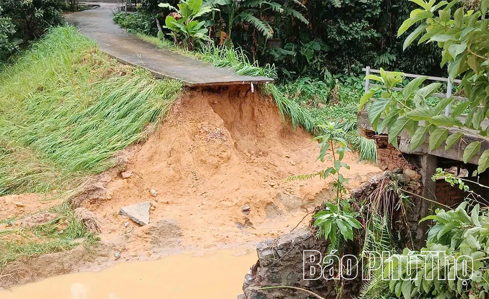 Nhiều tuyến đường dân sinh cần được khẩn trương sửa chữa sau bão