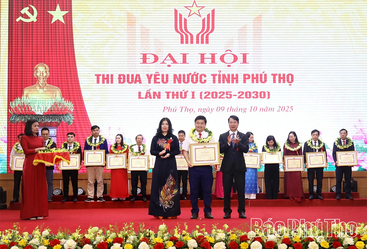 Phiên trù bị Đại hội Thi đua yêu nước tỉnh Phú Thọ lần thứ I và tuyên dương điển hình tiên tiến
