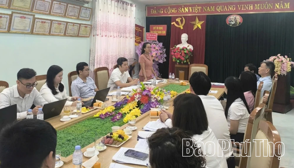 Cán bộ Bảo hiểm tiền gửi Việt Nam: Vững chuyên môn, sáng đạo đức