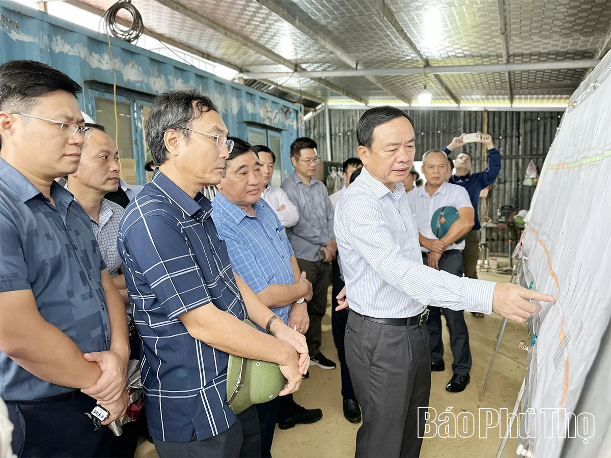 Phó Chủ tịch UBND tỉnh Quách Tất Liêm kiểm tra dự án Cao tốc Hòa Bình - Mộc Châu