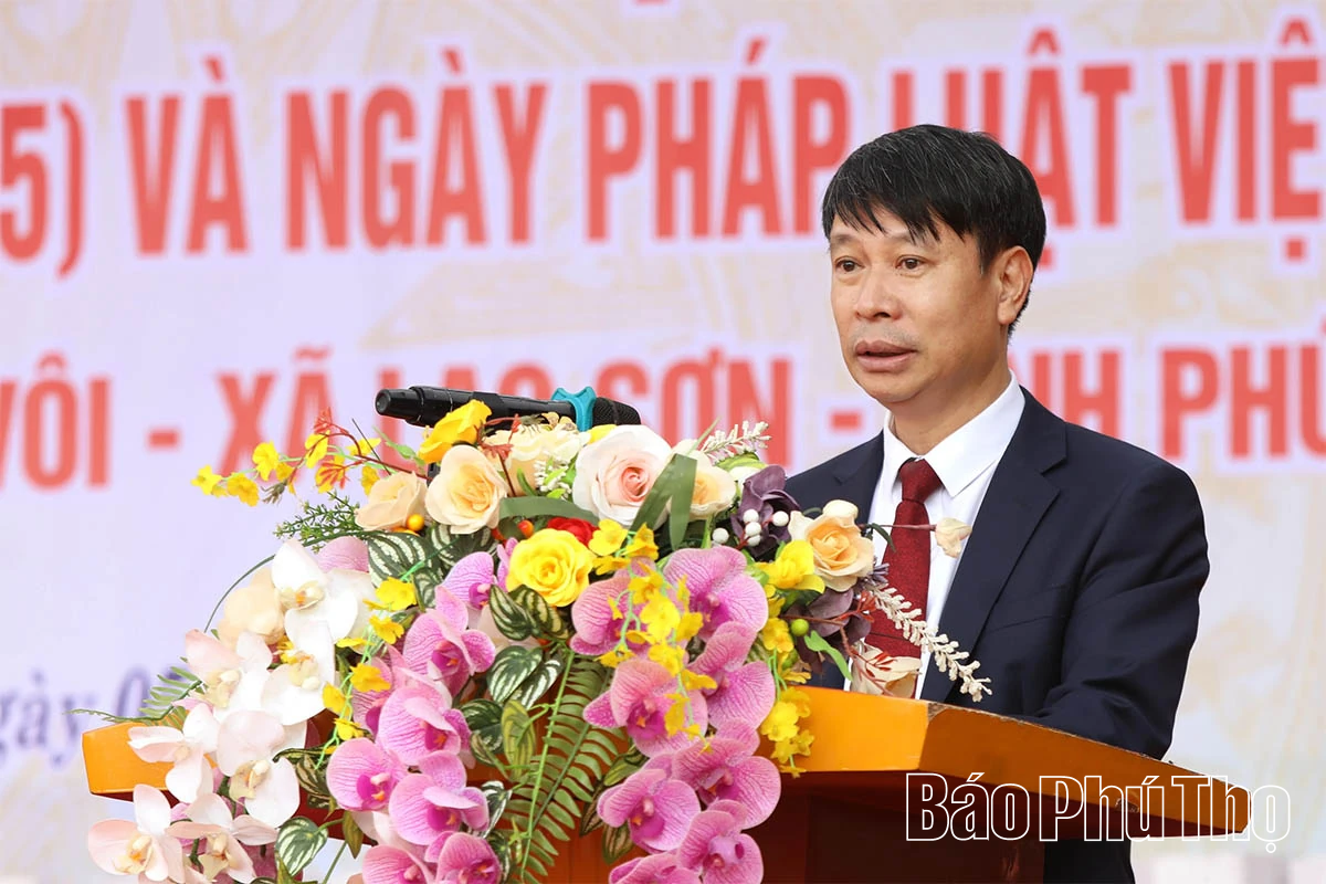 Phó Chủ tịch UBND tỉnh Nguyễn Khắc Hiếu dự Ngày hội Đại đoàn kết toàn dân tộc tại khu dân cư phố Mường Vôi