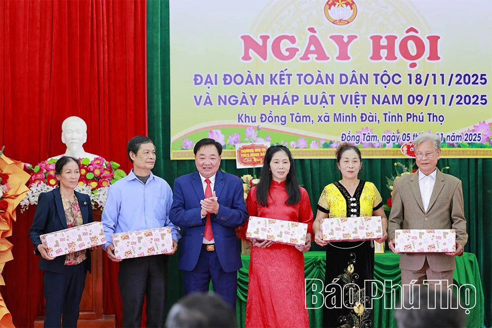 Ngày hội đại đoàn kết toàn dân tộc khu dân cư khu Đồng Tâm, xã Minh Đài