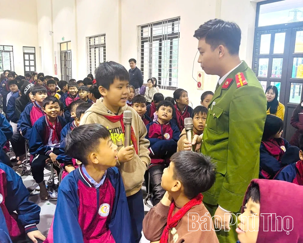 Nâng cao kiến thức cho học sinh về an toàn thông tin trên không gian mạng