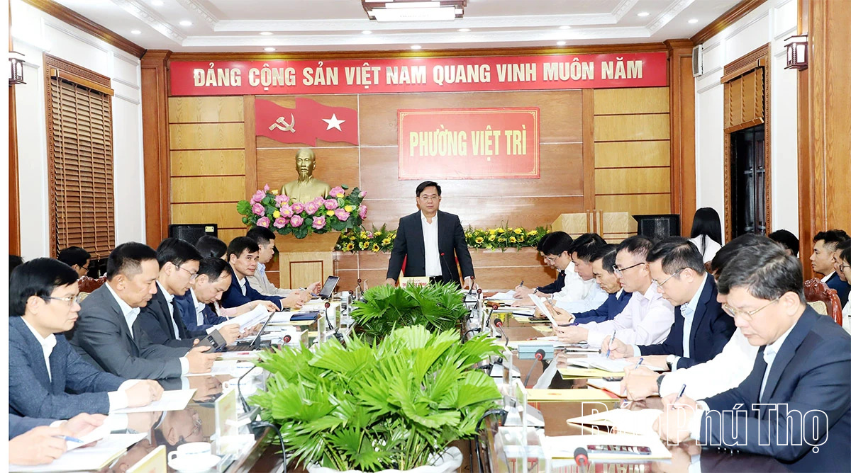 Chủ tịch UBND tỉnh Trần Duy Đông thăm và làm việc với phường Việt Trì