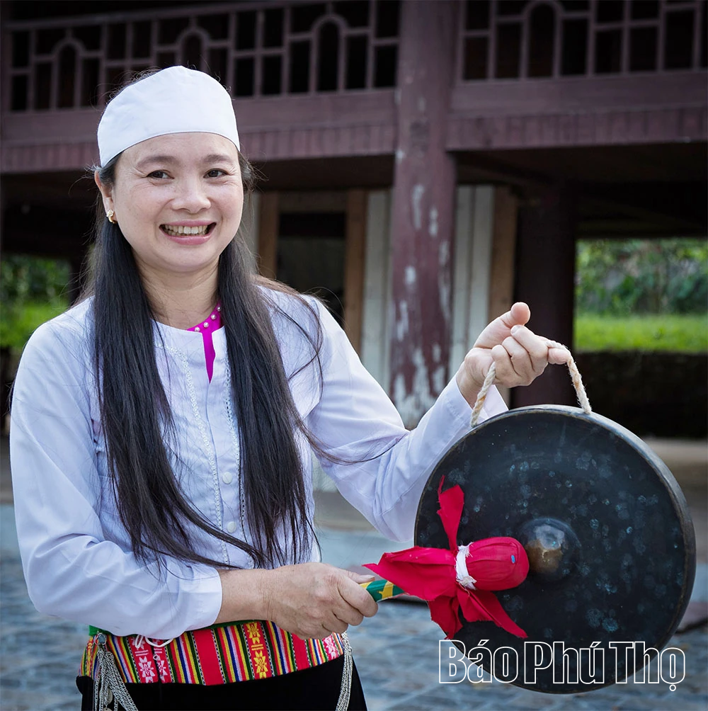 Giữ hồn chiêng Mường Tu Vũ