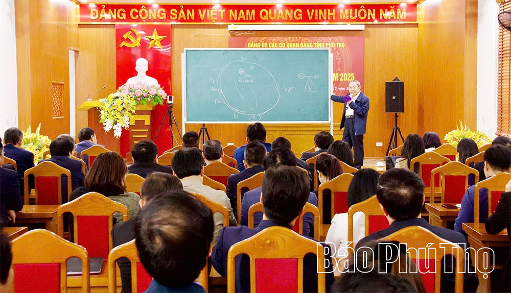 Hội nghị Báo cáo viên 6 tháng cuối năm 2025