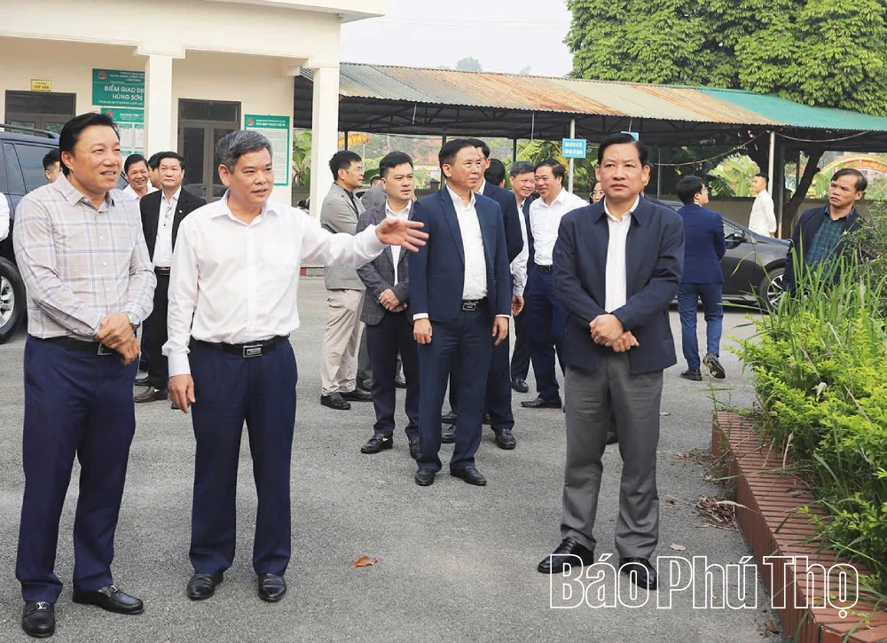 Phó Chủ tịch UBND tỉnh Nguyễn Huy Ngọc làm việc với các xã khu vực Phú Thọ cũ
