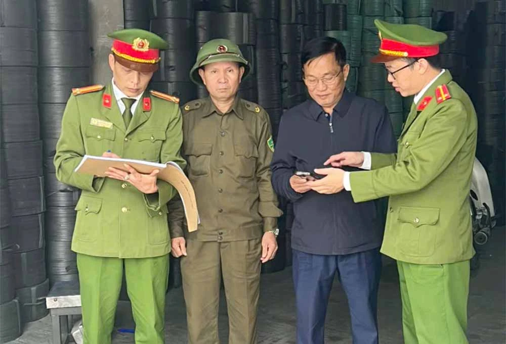 Giữ bình yên ở địa bàn rộng, dân số đông