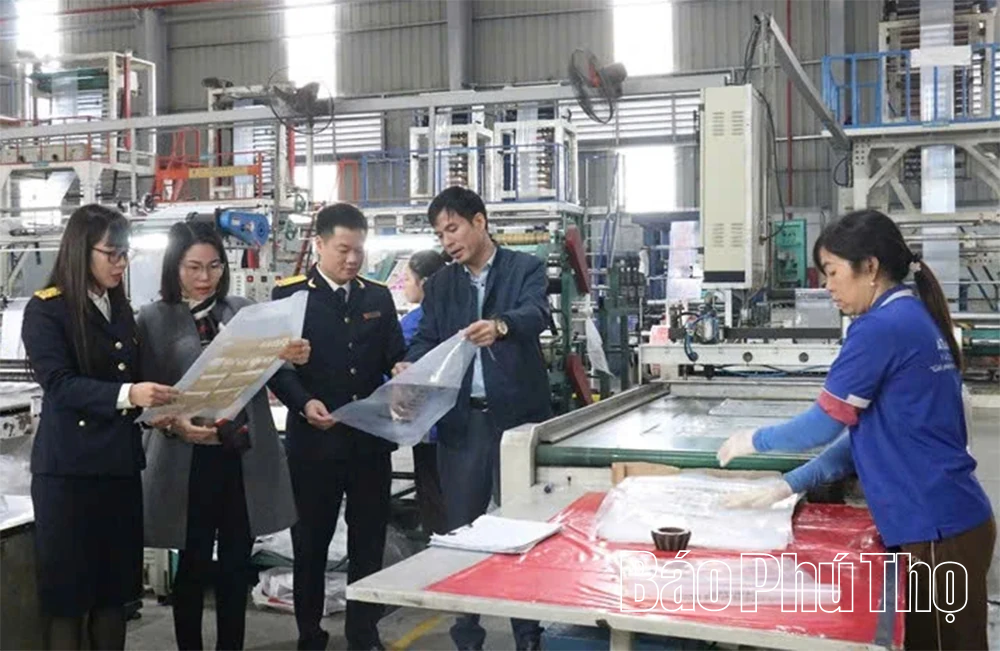 Giảm thuế giá trị gia tăng hỗ trợ doanh nghiệp, đảm bảo tăng thu ngân sách nhà nước