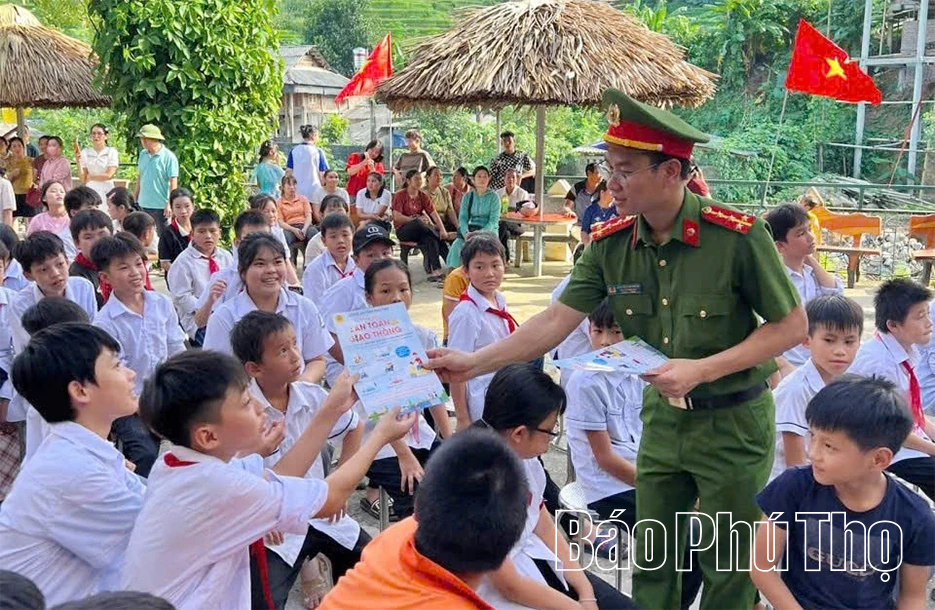 Cánh tay nối dài giữ bình yên cơ sở