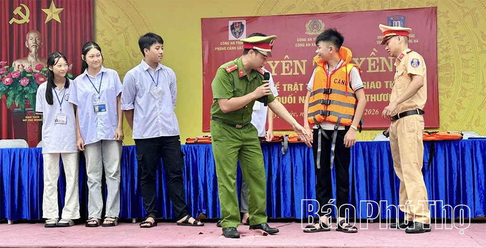 Tuyên truyền kỹ năng phòng vệ cho học sinh trước nguy cơ đuối nước, tai nạn giao thông dịp hè