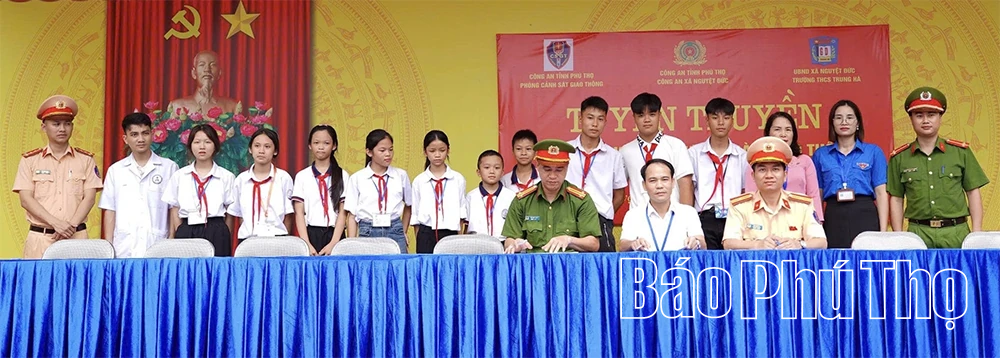 Tuyên truyền kỹ năng phòng vệ cho học sinh trước nguy cơ đuối nước, tai nạn giao thông dịp hè