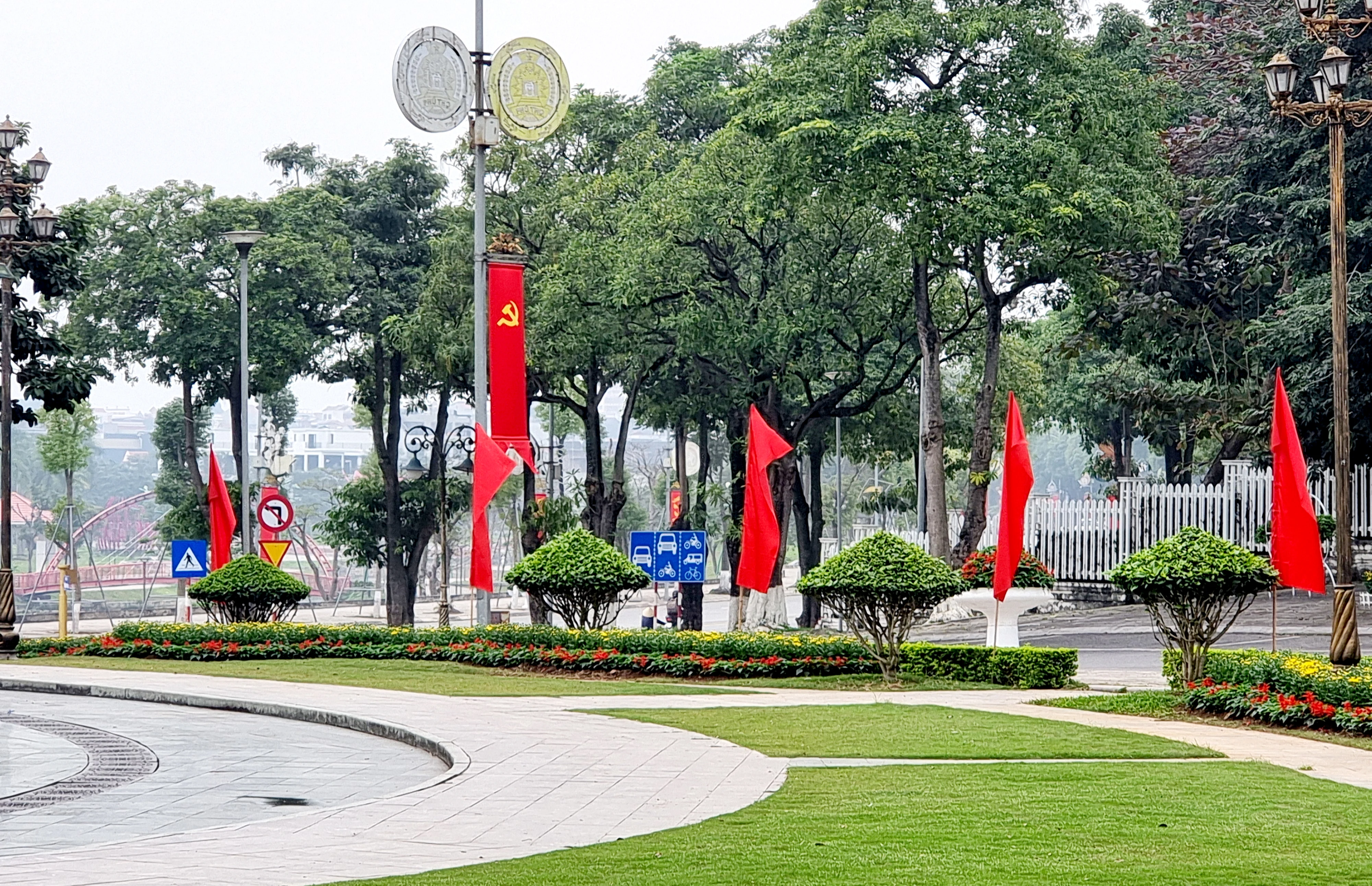Jubilant activities to celebrate the Party and celebrate the Year of the Dragon 2024