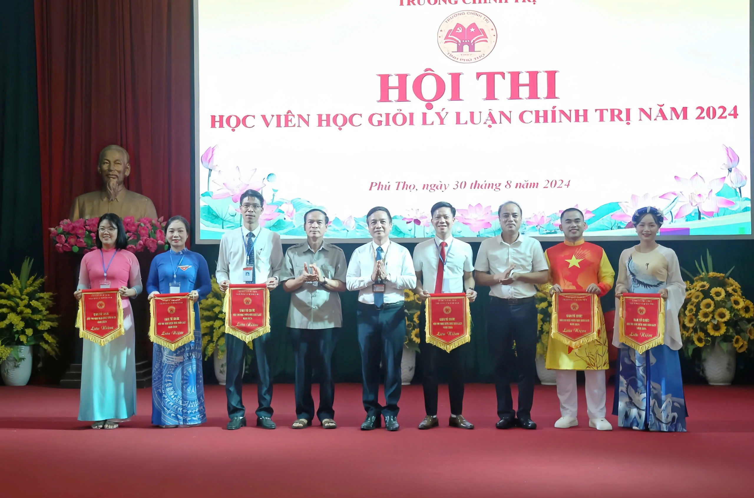 Hội thi học viên học giỏi Lý luận chính trị năm 2024
