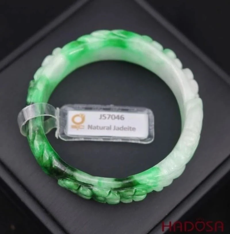 Vòng Ngọc Cẩm Thạch Phong Thuỷ Cao Cấp, Mang Vẻ Đẹp Tinh Tế