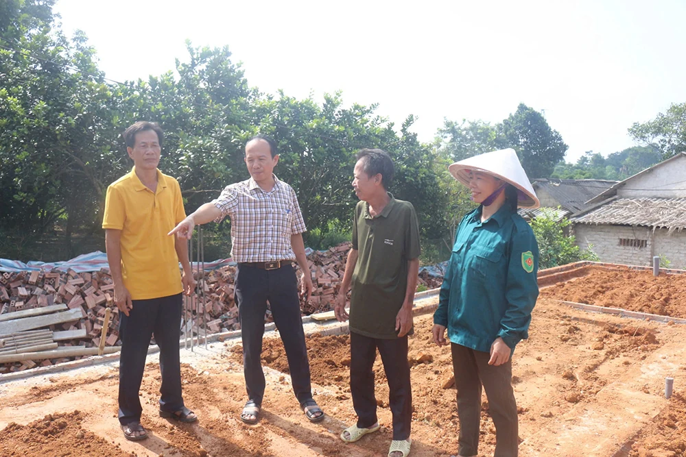 Trọn nghĩa vẹn tình hai tiếng: Đồng chí