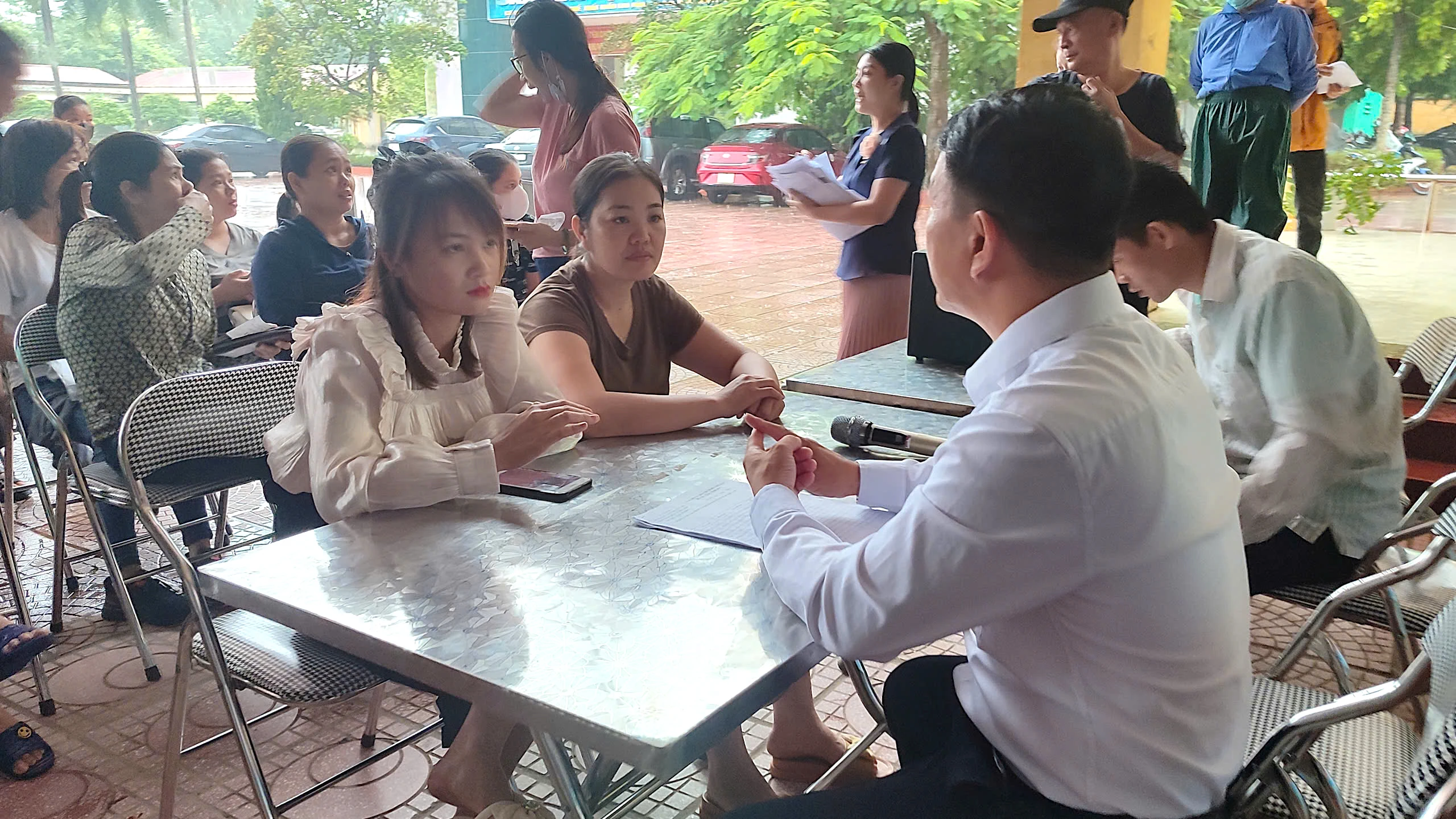 Nỗ lực giải quyết việc làm cho người lao động