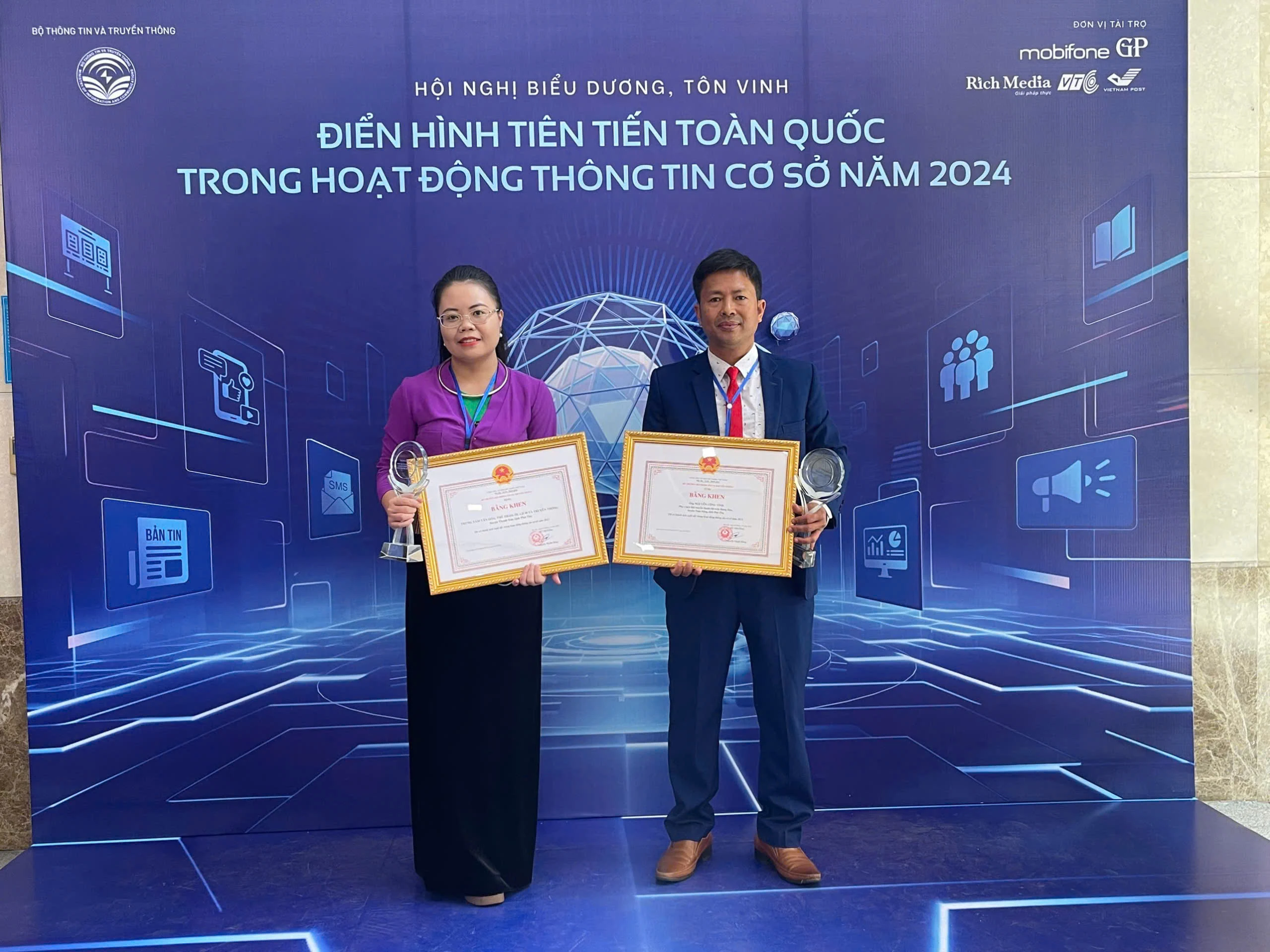 Phú Thọ có 2 điển hình tiên tiến được tôn vinh tại hội nghị toàn quốc về hoạt động thông tin cơ sở