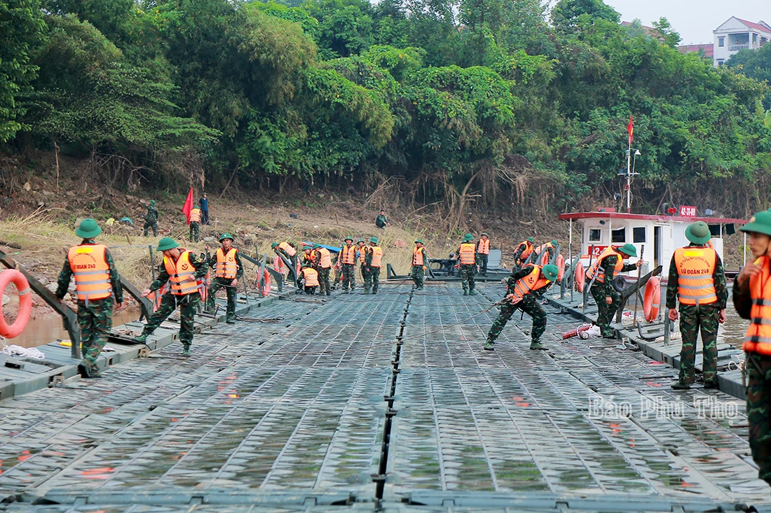 Completion of Temporary Floating Bridge Replacement at Phong Chau Bridge