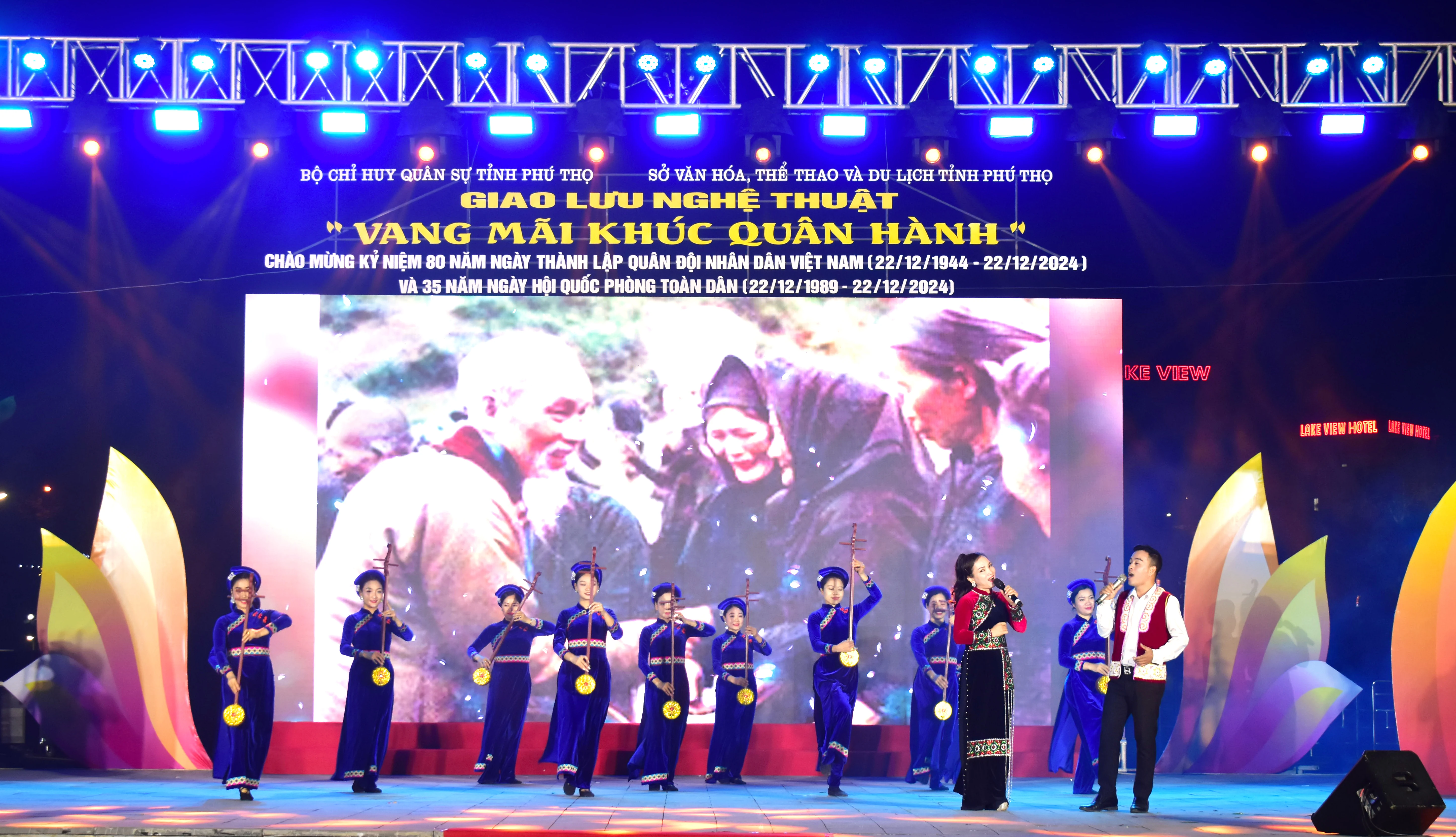 Giao lưu nghệ thuật “Vang mãi khúc quân hành”
