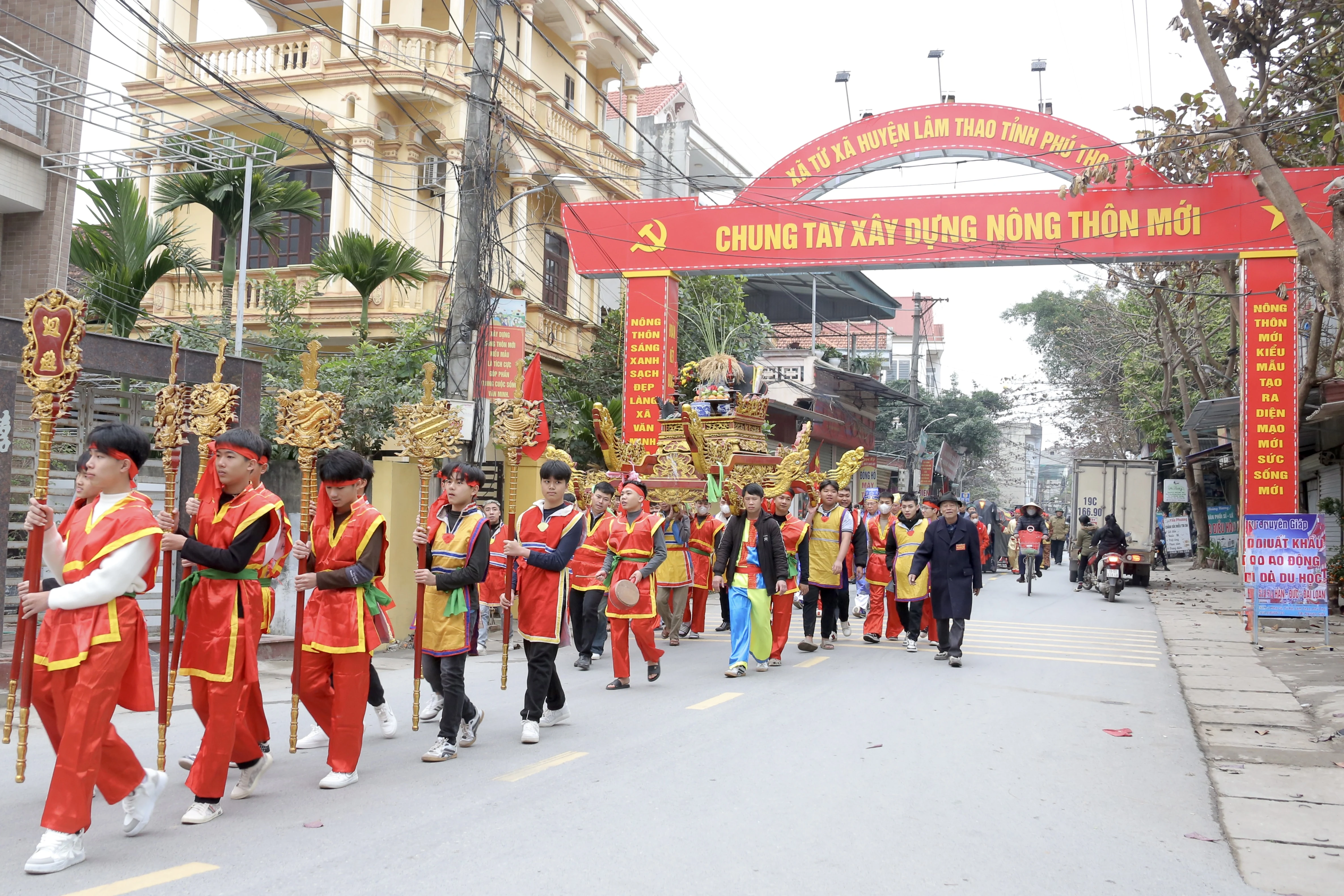 The Sacred Divine Rice Procession in Tu Xa Commune