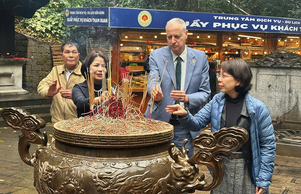 The Embassy of Israel in Vietnam strengthens cooperation with Phu Tho