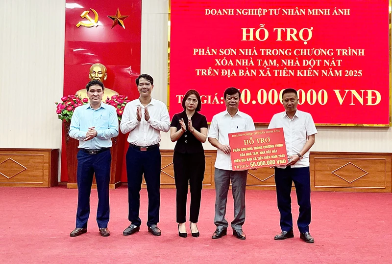 Lâm Thao quyết tâm hoàn thành xóa nhà tạm, nhà dột nát trong quý II