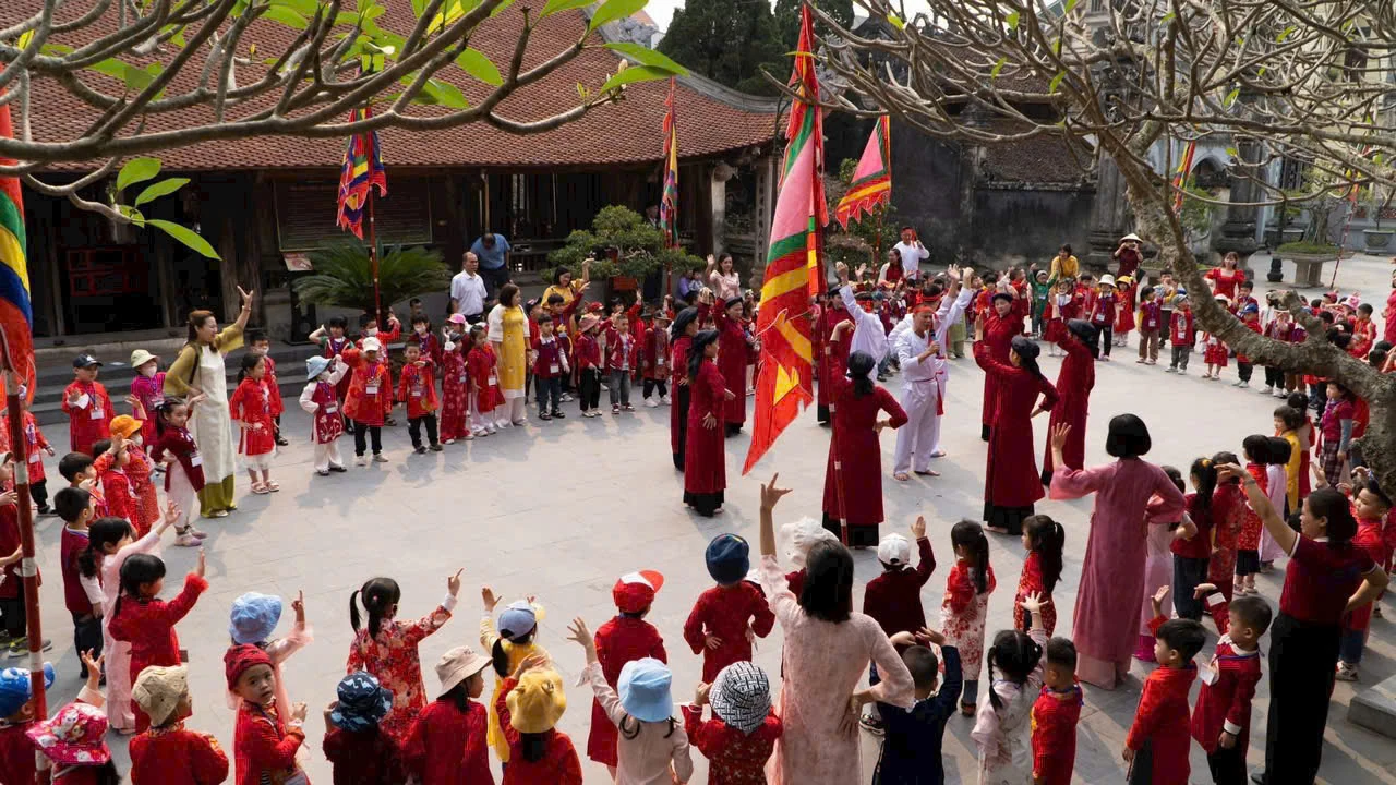 Meaningful activities for children during the Hung Kings Commemoration