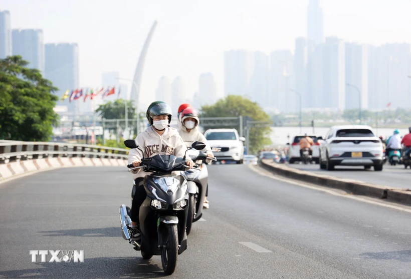 Thời tiết ngày 17/4: Nhiều khu vực có nắng nóng, có nơi trên 37 độ C