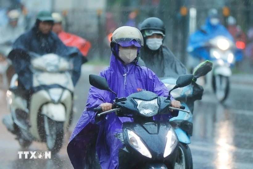 Thời tiết ngày 27/4: Hà Nội có nơi mưa to vào chiều tối, Tây Nguyên nắng nóng