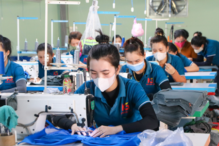 GAK – Đồng phục công nhân chuẩn bền đẹp, thiết kế theo đặc thù ngành nghề