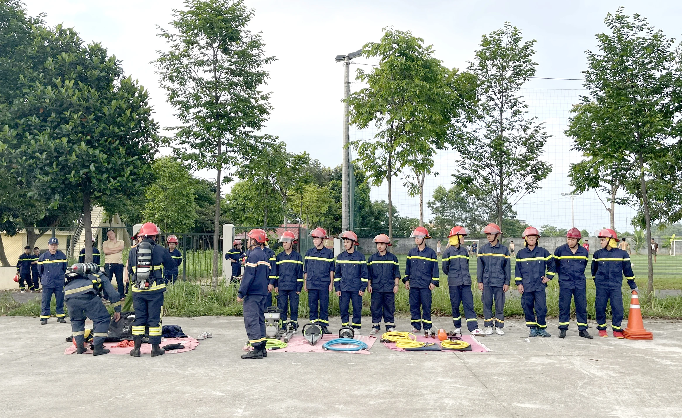 Kiểm tra nghiệp vụ chữa cháy và cứu nạn cứu hộ