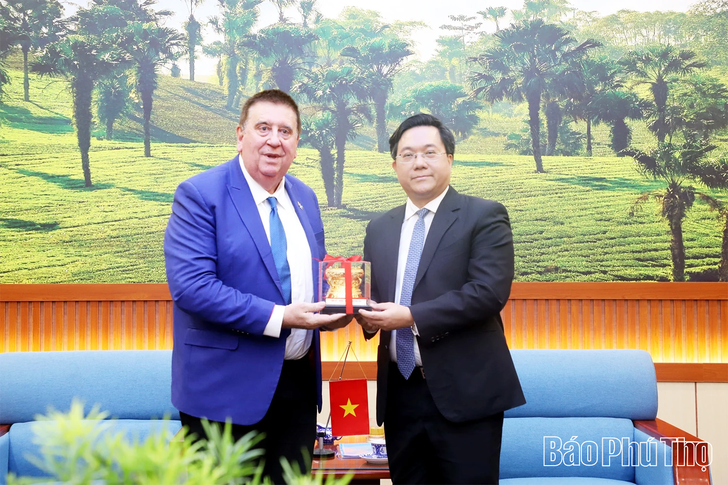 Chủ tịch UBND tỉnh Trần Duy Đông tiếp và làm việc với Thị trưởng Port Hedland (Australia) và Tập đoàn Austvina Group