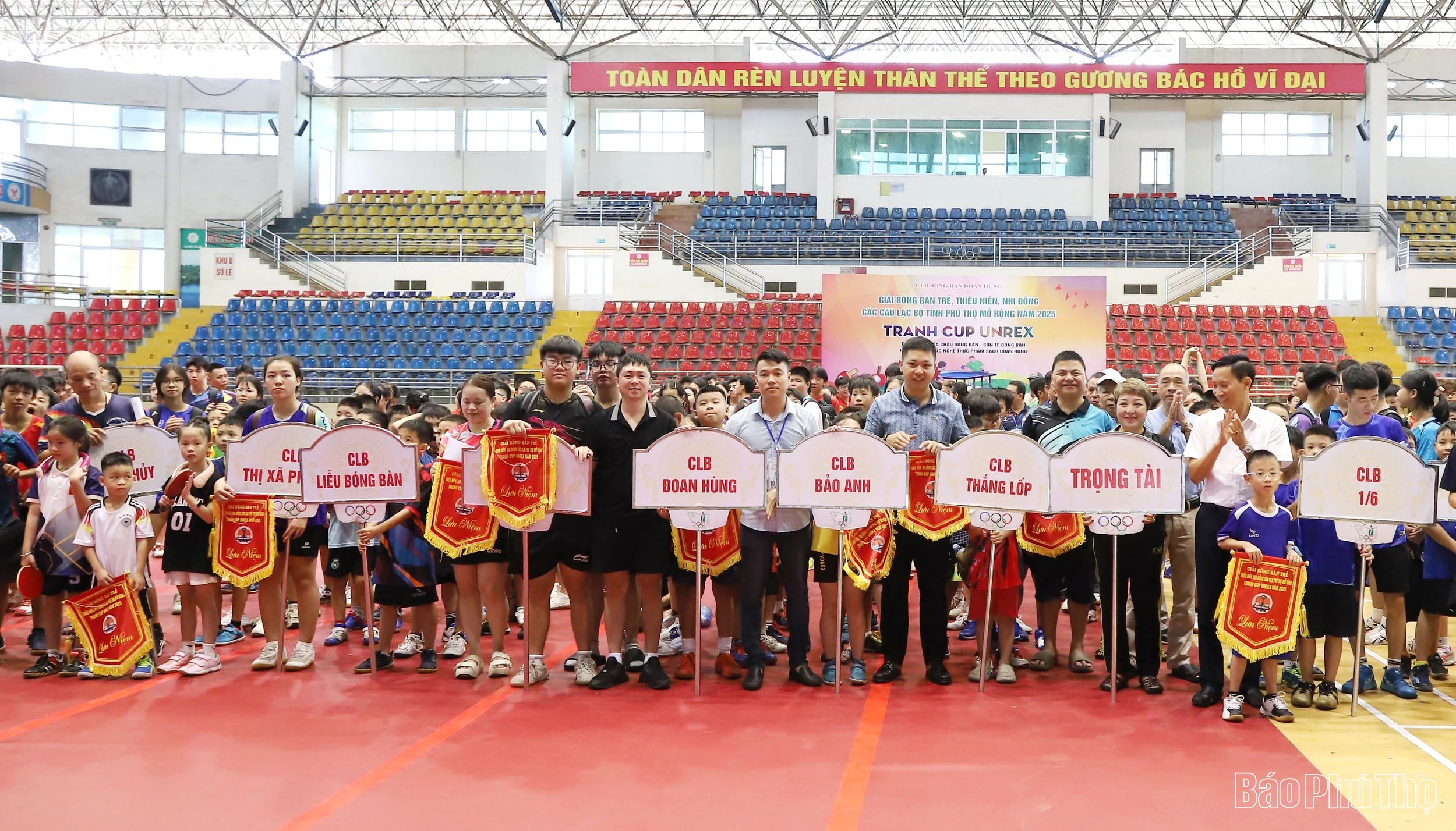 350 VĐV tham gia Giải bóng bàn trẻ, thiếu niên, nhi đồng các CLB tỉnh Phú Thọ mở rộng năm 2025