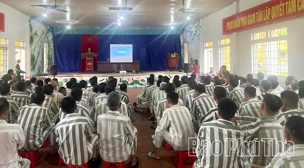 Hơn 400 phạm nhân sắp chấp hành xong án phạt tù được tư vấn, định hướng nghề nghiệp và giới thiệu việc làm