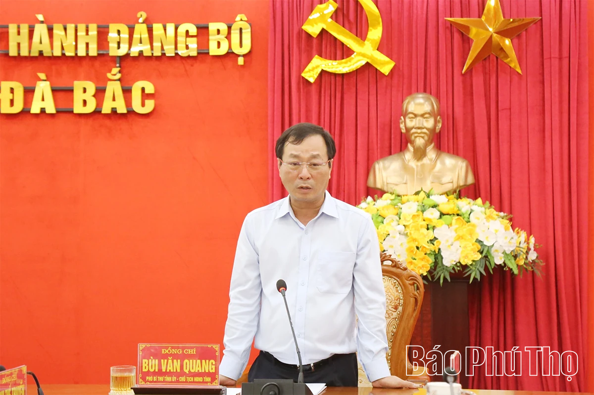 Chủ tịch HĐND tỉnh Bùi Văn Quang thăm di tích lịch sử cách mạng Tu Lý - Hiền Lương và tặng quà cán bộ tiền khởi nghĩa