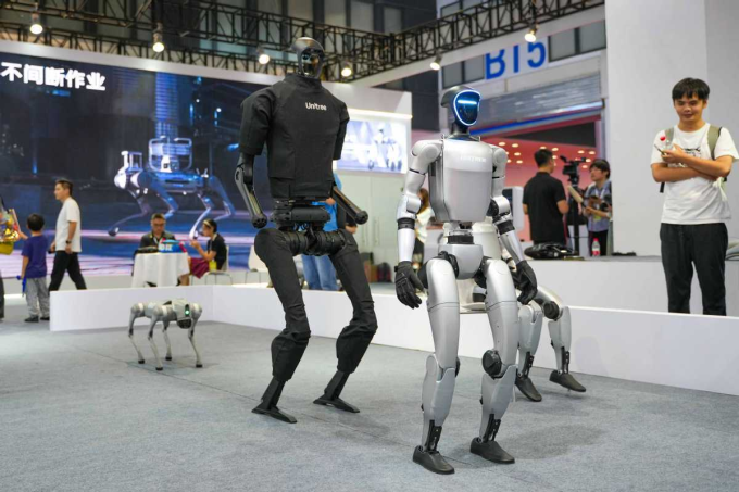 Vì sao nhiều robot hình người không có khuôn mặt?