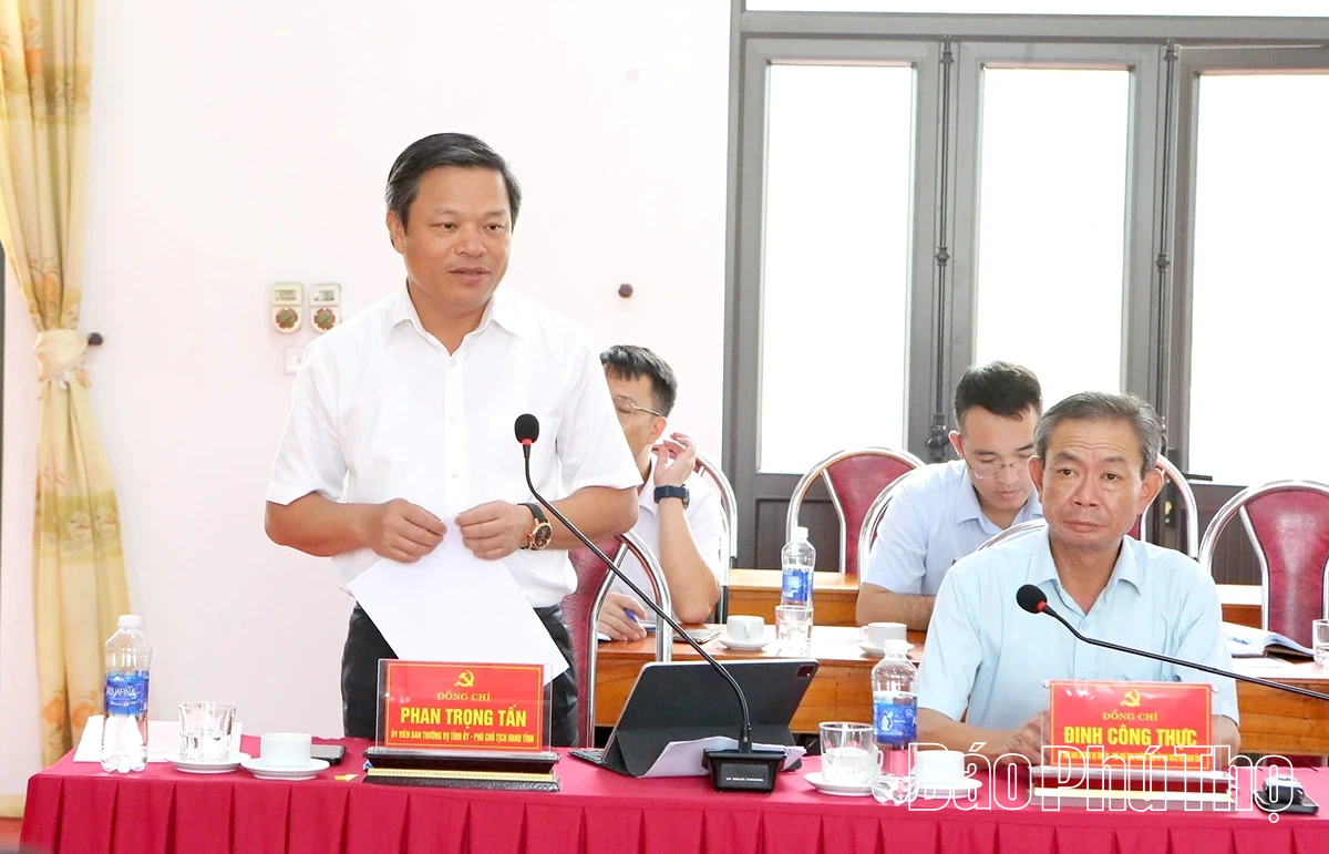 Kiểm tra tình hình vận hành chính quyền địa phương hai cấp tại xã Khả Cửu