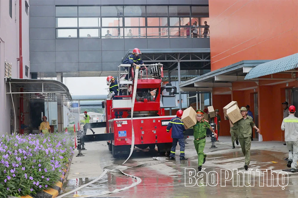 Tổng duyệt diễn tập phương án chữa cháy và cứu nạn, cứu hộ cấp tỉnh năm 2025