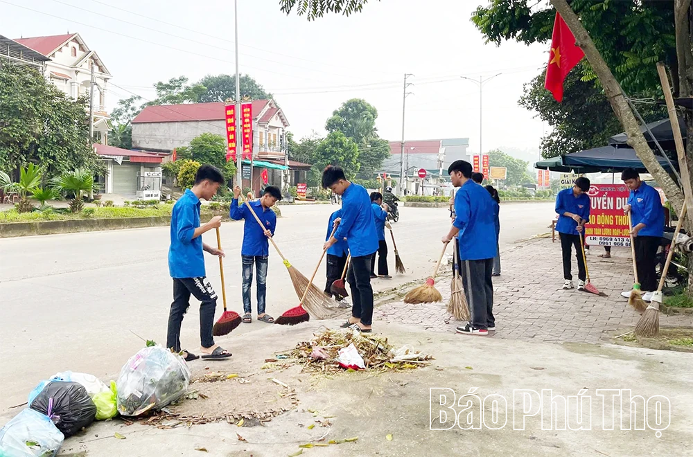 Bước chân người trẻ trên hành trình “số hóa”