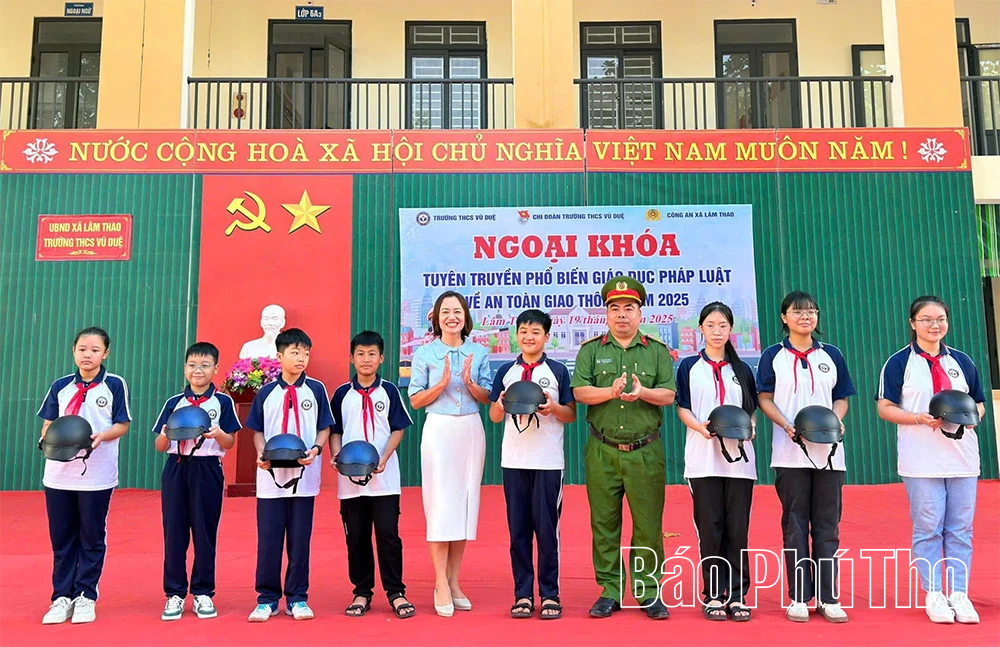 Tăng cường công tác quản lý, bảo đảm an toàn cho cán bộ, giáo viên và học sinh, sinh viên, học viên