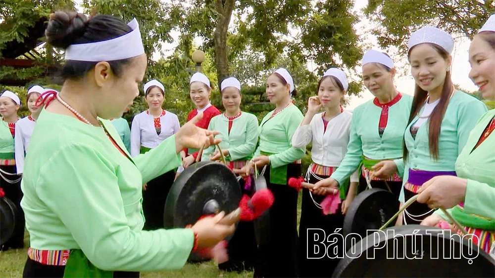 Xóm Đồng Chúi giữ hồn chiêng Mường