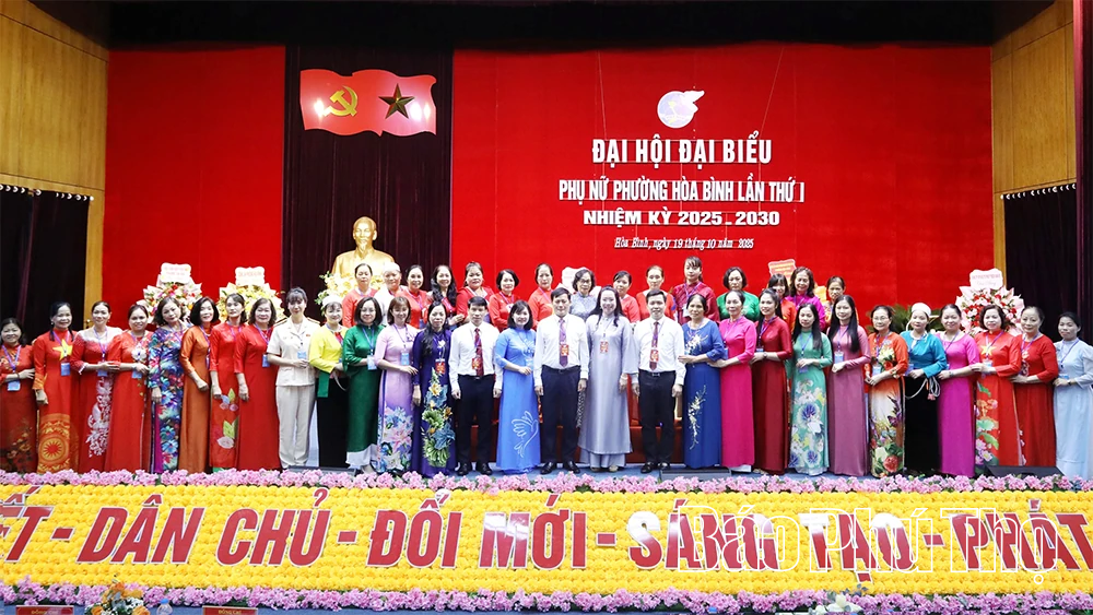 Đại hội đại biểu Phụ nữ phường Hòa Bình lần thứ I