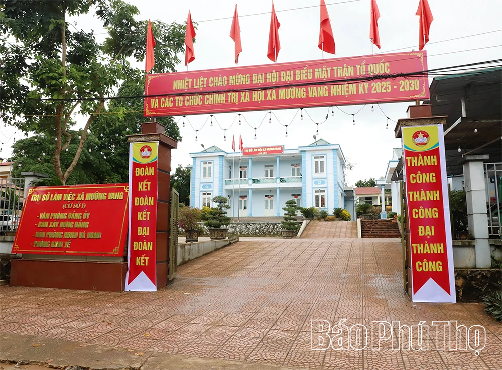 Hoa hậu xứ Mường - Nét phù hoa còn vọng giữa vùng đất Mường Vang