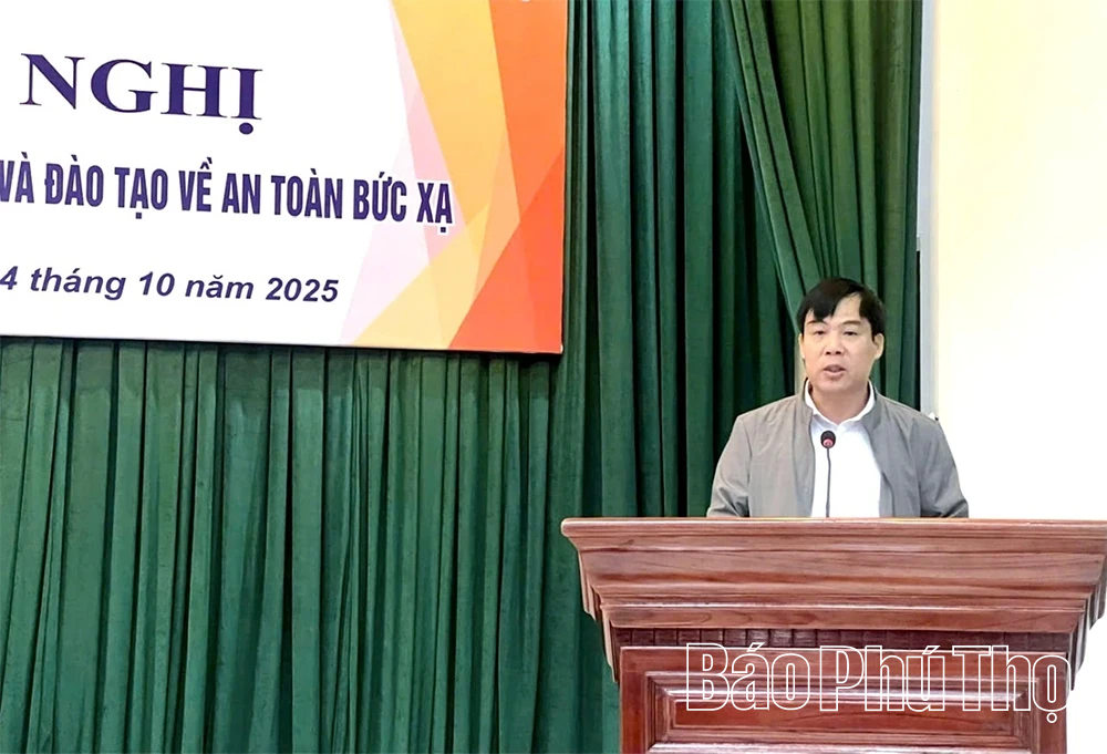 Tập huấn, tuyên truyền và đào tạo về an toàn bức xạ