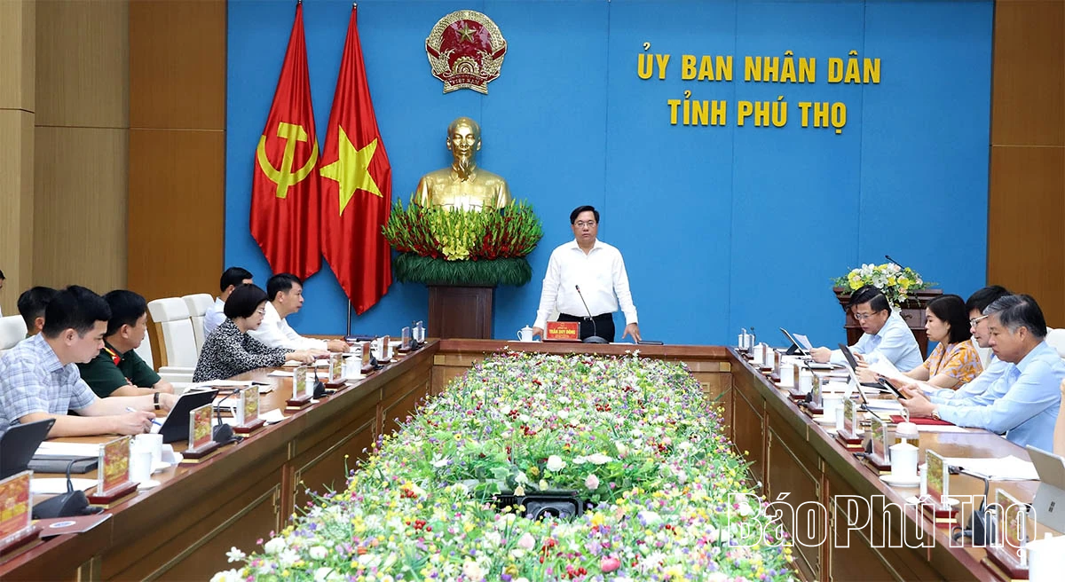 Đẩy nhanh tiến độ tham mưu, đảm bảo hoàn thành mục tiêu: Từ ngày 1/1/2026, có hệ thống văn bản QPPL mới cho hoạt động của tỉnh mới