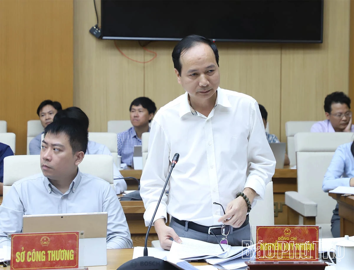 Đẩy nhanh tiến độ tham mưu, đảm bảo hoàn thành mục tiêu: Từ ngày 1/1/2026, có hệ thống văn bản QPPL mới cho hoạt động của tỉnh mới