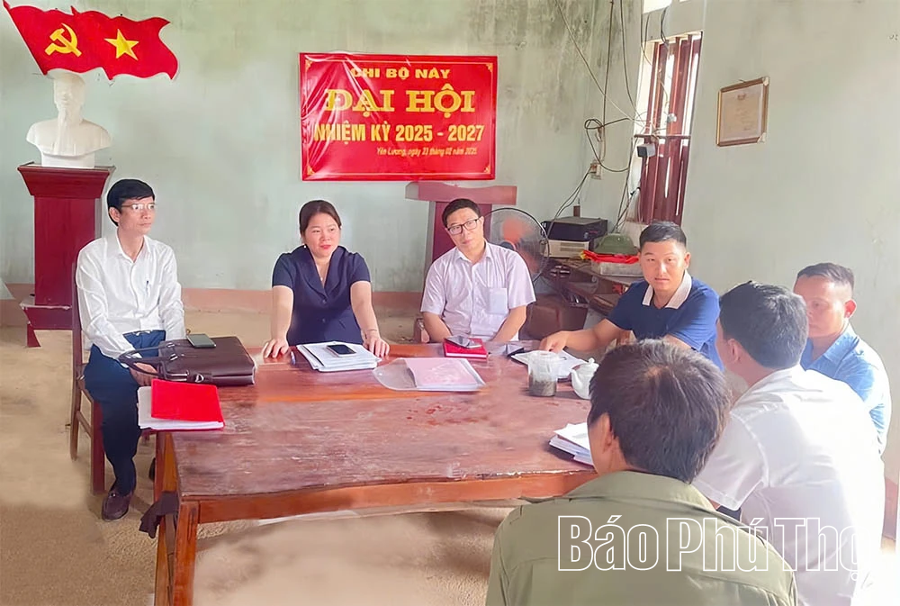 Xây dựng Đảng vững bền từ gốc